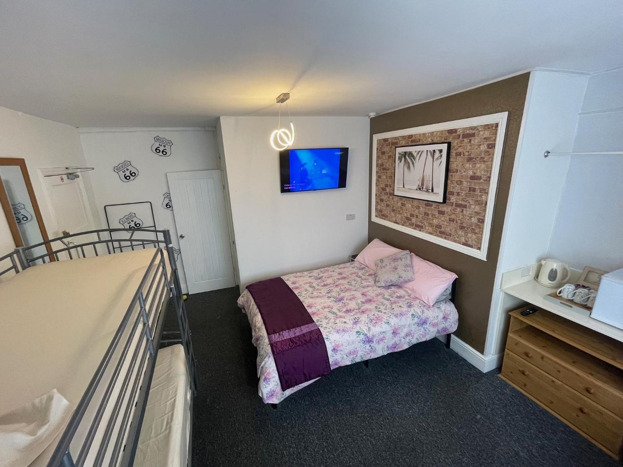 Backpackers Blackpool Hotel & Suites ภายนอก รูปภาพ