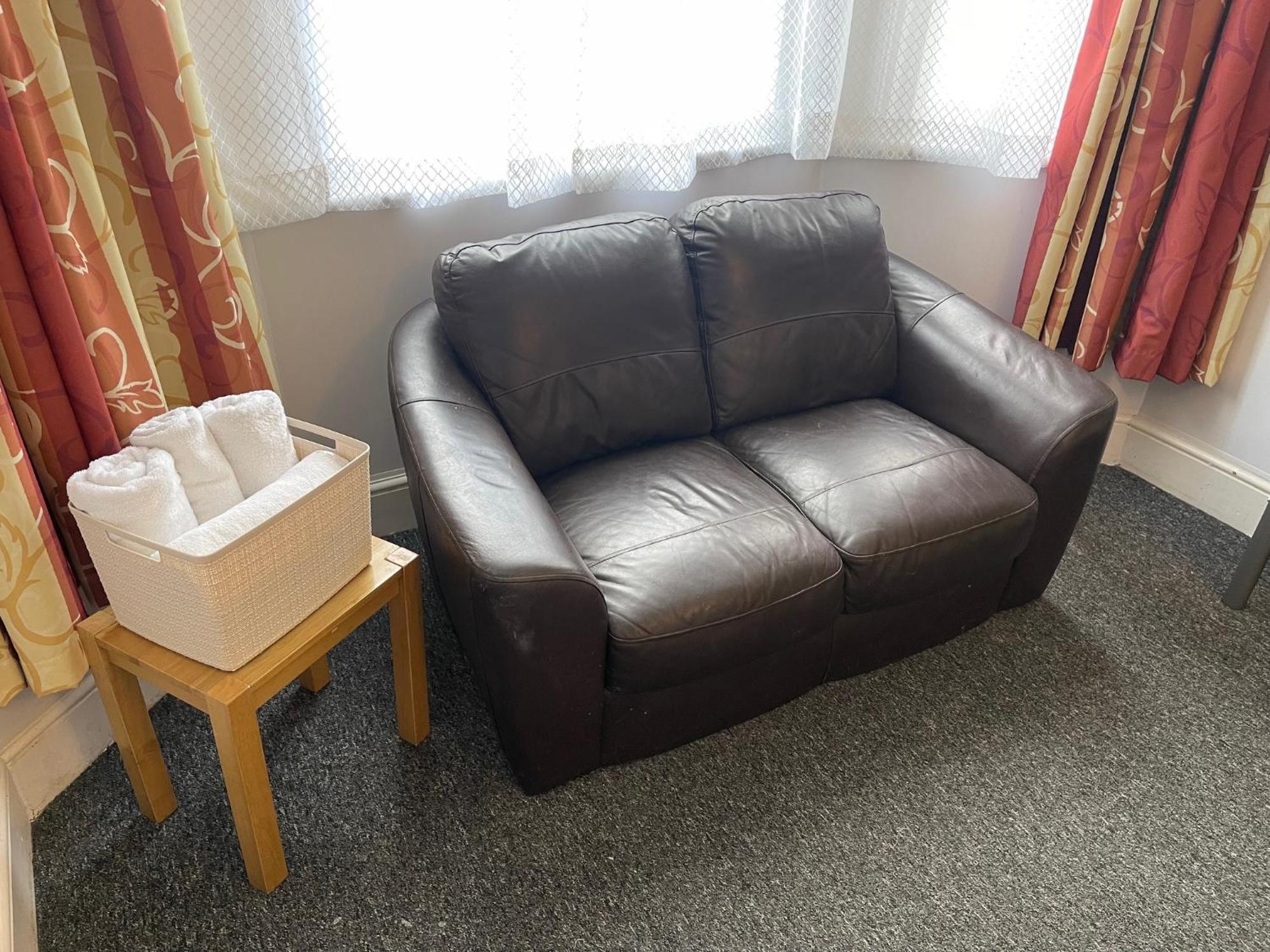 Backpackers Blackpool Hotel & Suites ภายนอก รูปภาพ