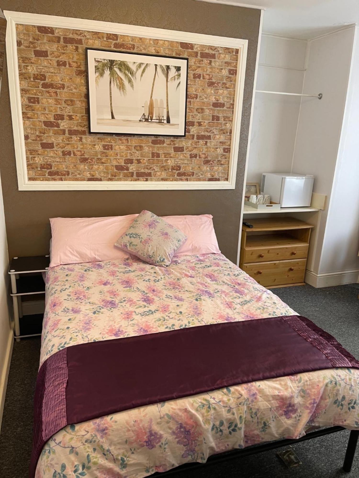 Backpackers Blackpool Hotel & Suites ภายนอก รูปภาพ