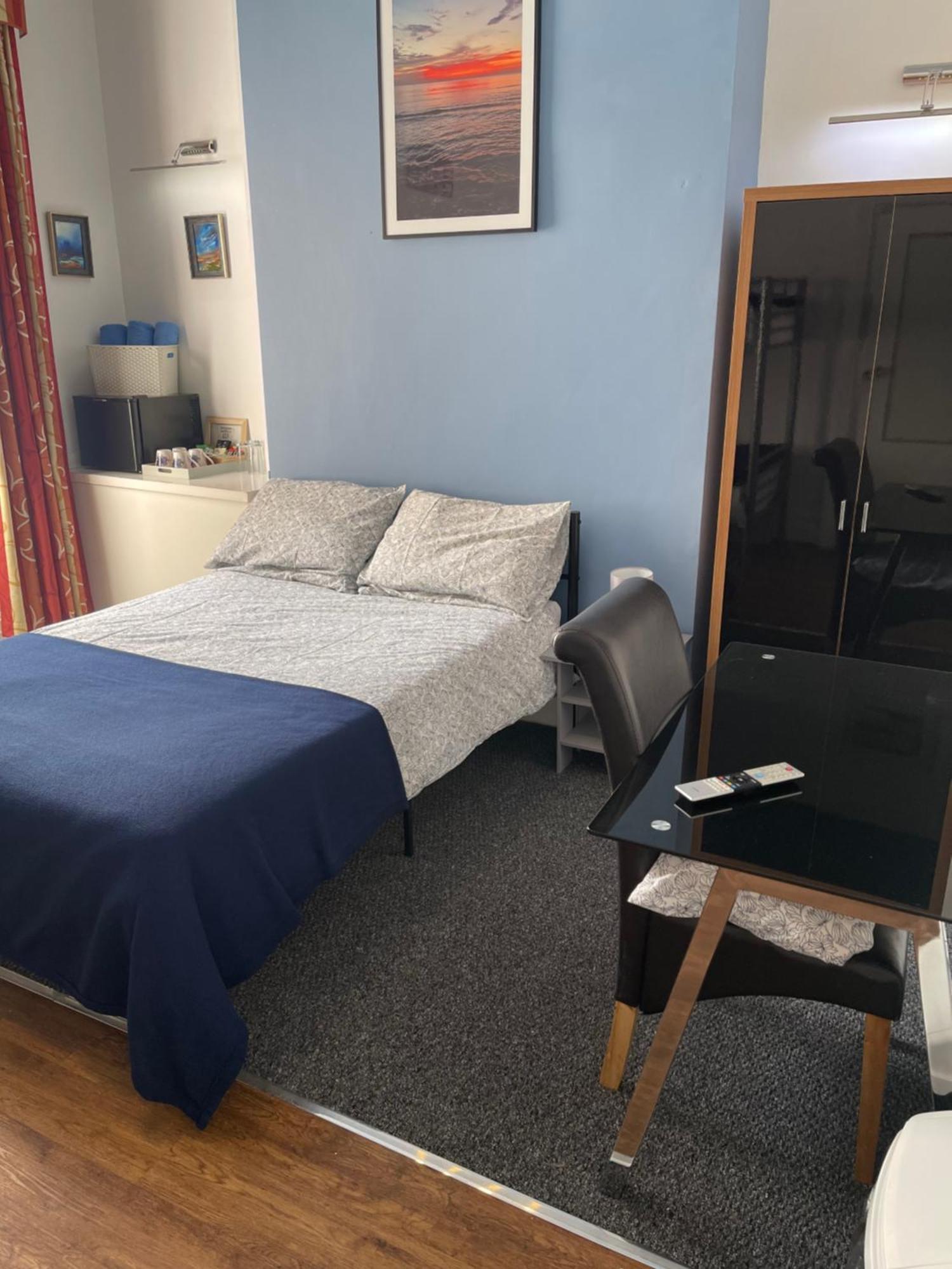 Backpackers Blackpool Hotel & Suites ภายนอก รูปภาพ