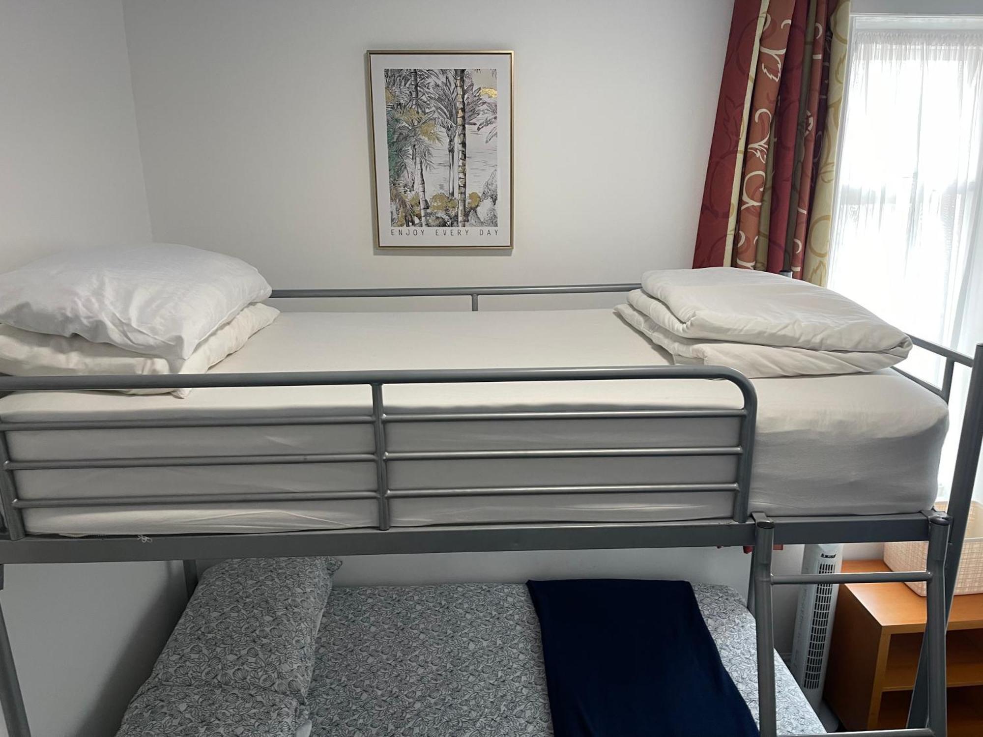 Backpackers Blackpool Hotel & Suites ภายนอก รูปภาพ